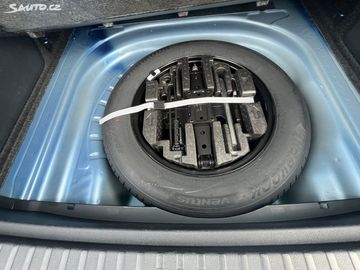 Car image 35