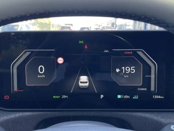 Car image 24