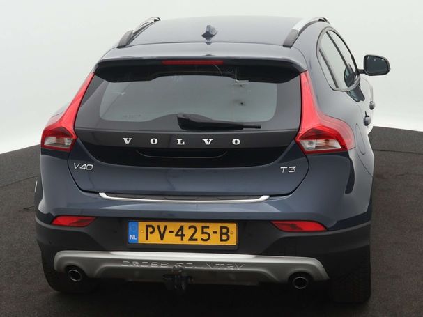 Volvo V40 Cross Country T3 112 kW image number 9