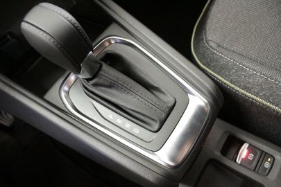 Car image 33