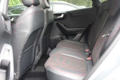 Car image 36