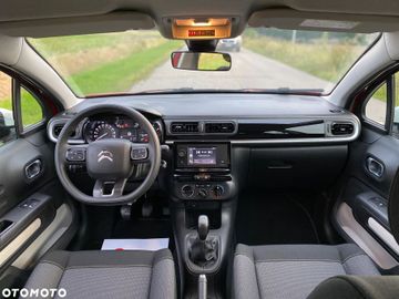 Car image 28