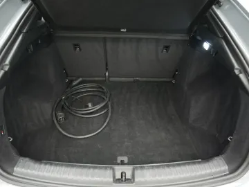 Car image 36