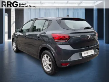 Car image 4