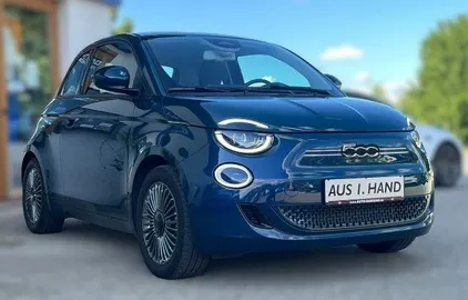 Car image 3
