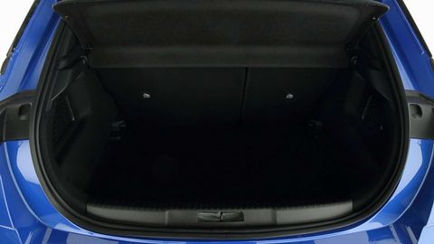 Car image 32