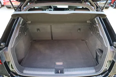 Car image 37