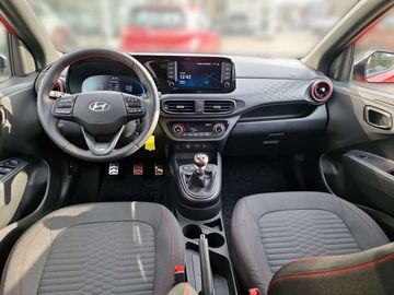 Car image 11