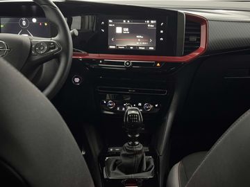 Car image 12