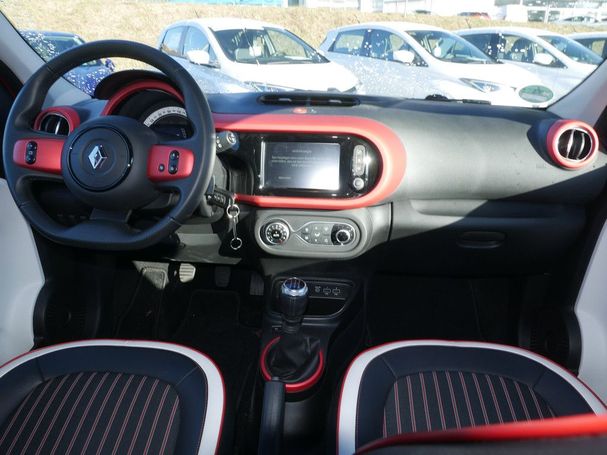 Renault Twingo TCe 90 INTENS 68 kW image number 14