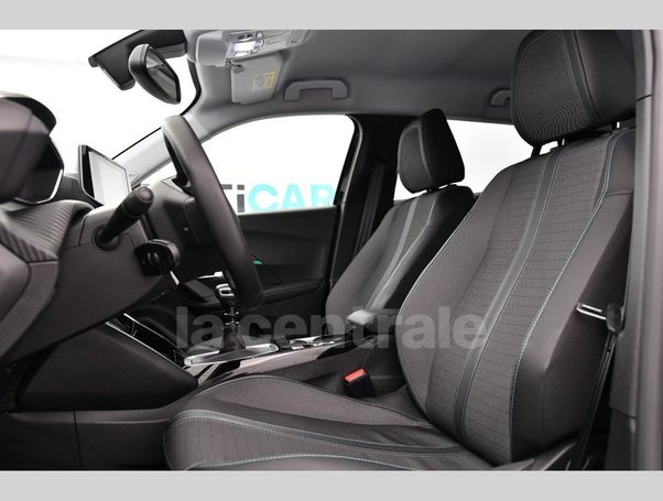 Peugeot 2008 PureTech 130 Allure 96 kW image number 16