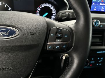 Car image 37