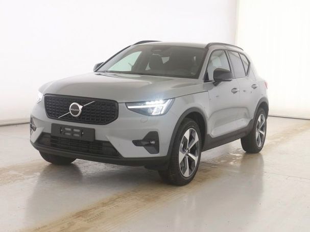 Volvo XC40 B4 Plus Dark 145 kW image number 1