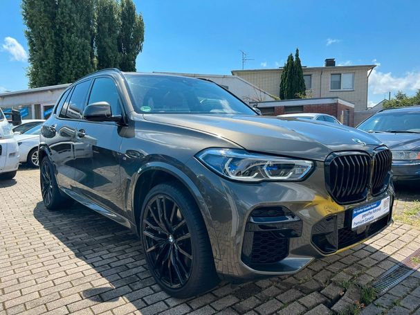 BMW X5 M50i xDrive 390 kW image number 2