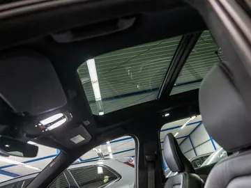 Car image 45