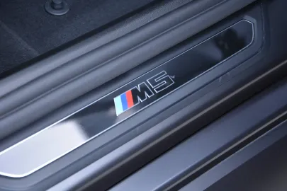Car image 46