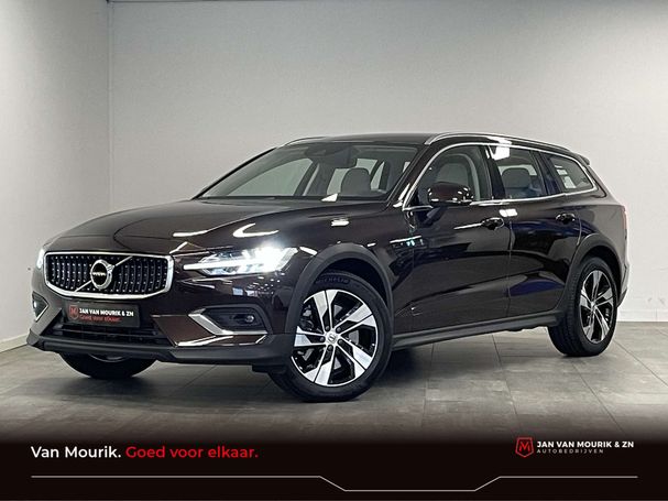 Volvo V60 Cross Country T5 AWD Pro 184 kW image number 1