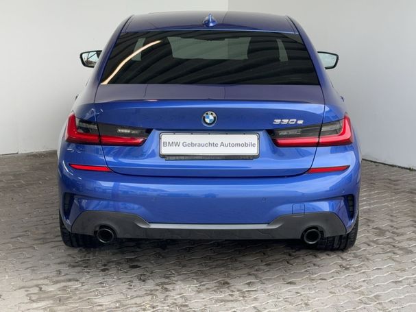 BMW 330e M Sport 215 kW image number 4