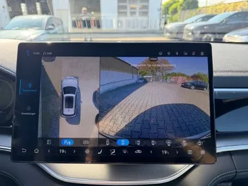 Car image 35