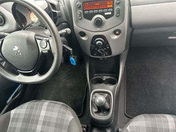 Car image 21