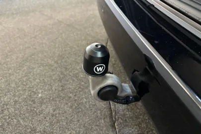 Car image 36