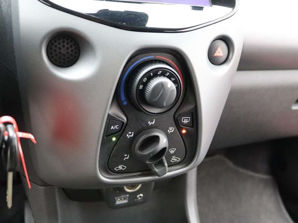 Toyota Aygo 53 kW image number 22