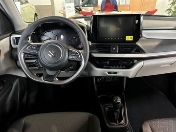 Car image 11