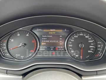 Car image 26