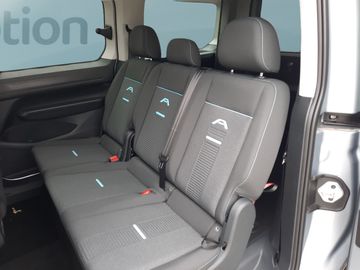 Car image 28