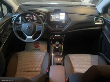 Car image 4