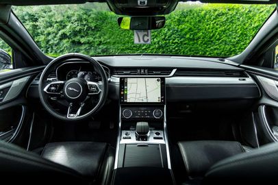 Car image 24