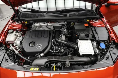 Car image 26