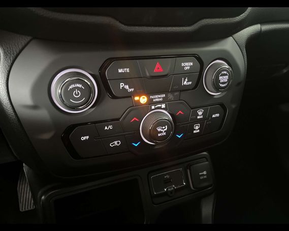 Jeep Renegade 96 kW image number 18