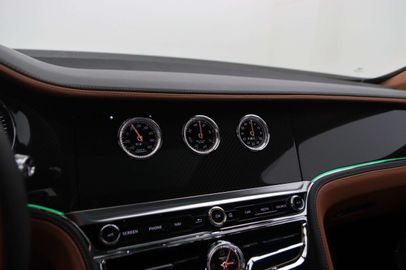 Car image 37