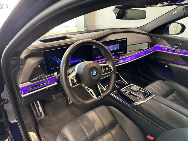 BMW i7 xDrive60 400 kW image number 11