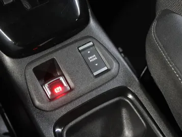 Car image 40