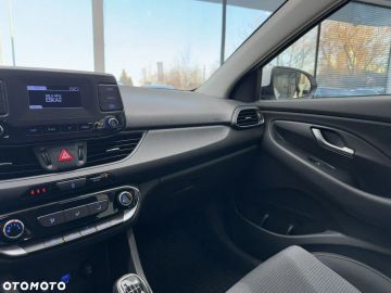 Car image 33