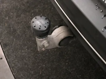 Car image 39