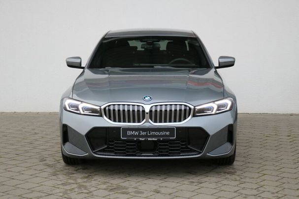 BMW 330 e M Sportpaket xDrive 215 kW image number 2