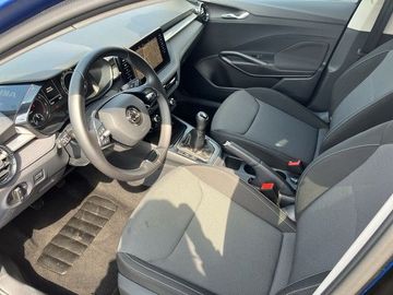 Car image 9