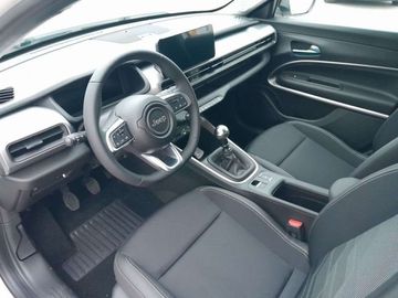 Car image 10