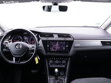 Car image 33