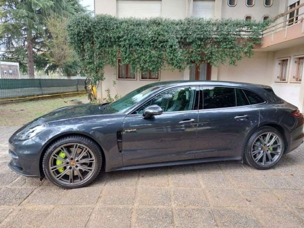 Porsche Panamera 4 Sport Turismo E-Hybrid 340 kW image number 3