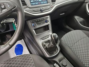 Car image 21