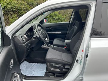 Car image 15