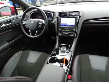 Car image 15