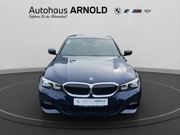 BMW 318i M Sport 115 kW image number 3