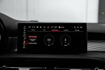 Car image 38