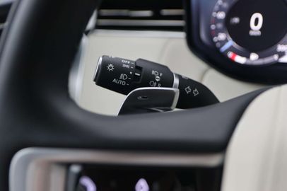 Car image 37