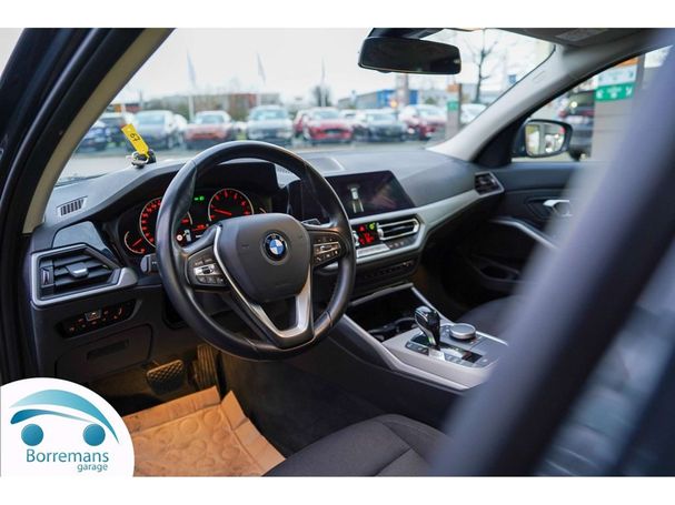 BMW 318i Touring Advantage 115 kW image number 27